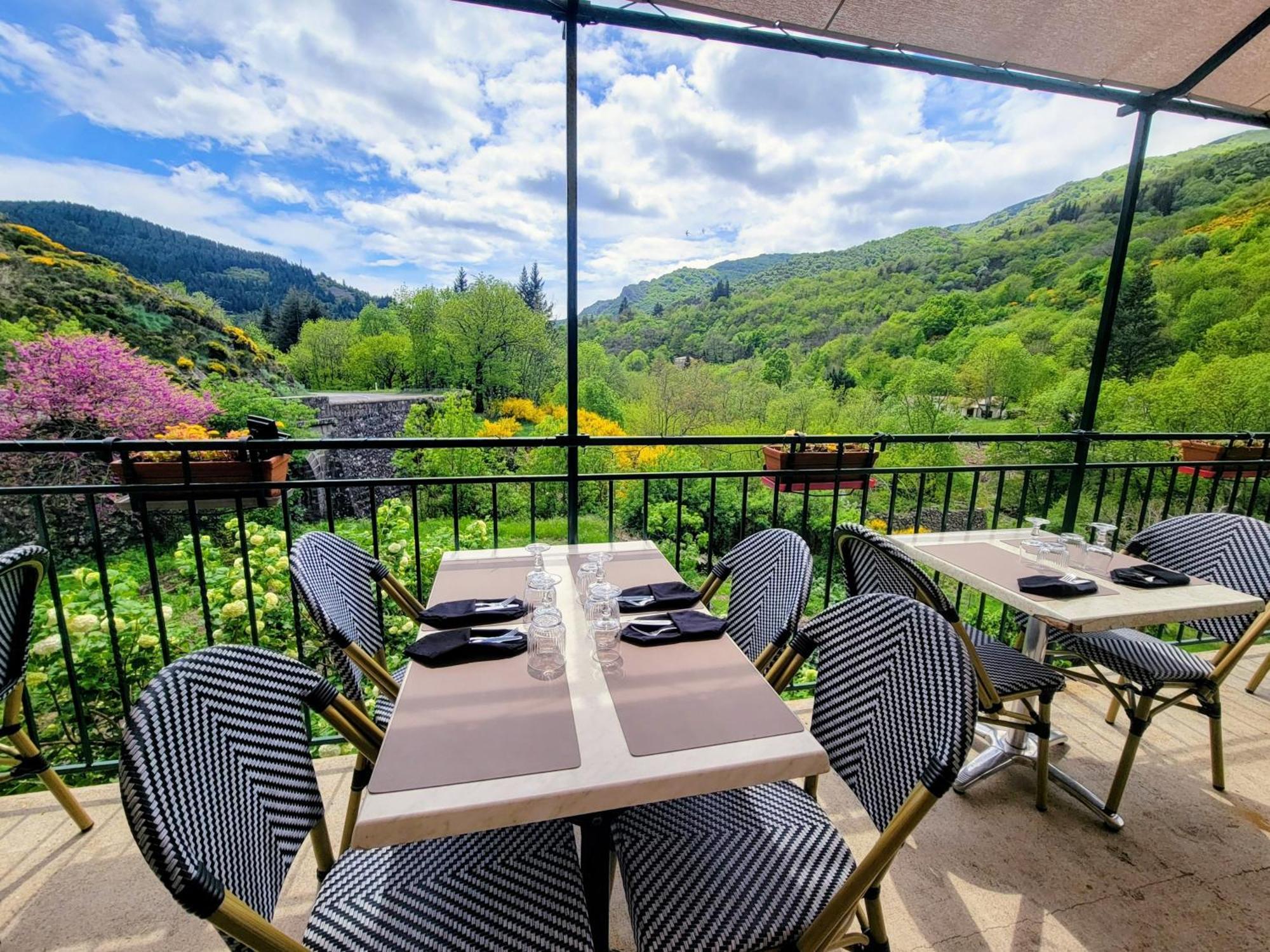 Auberge Arthea Laviolle Exterior photo